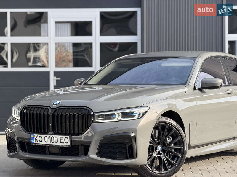 Седан BMW 7 Series 2021 в Мукачево