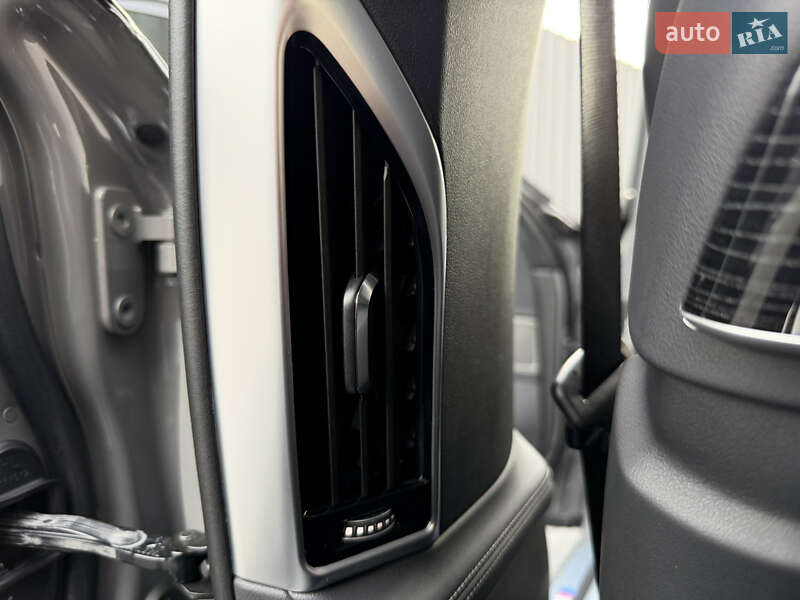 Седан BMW 7 Series 2021 в Мукачево