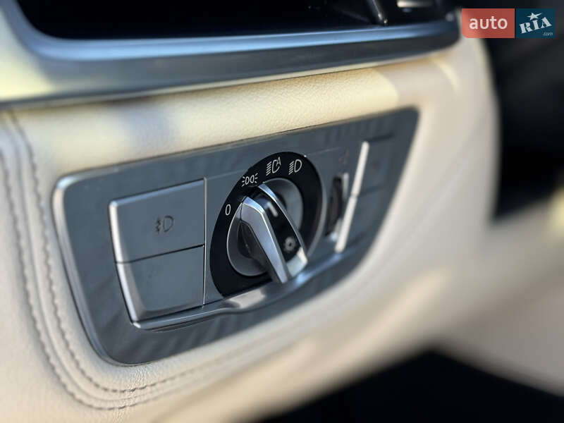 Седан BMW 7 Series 2016 в Ровно