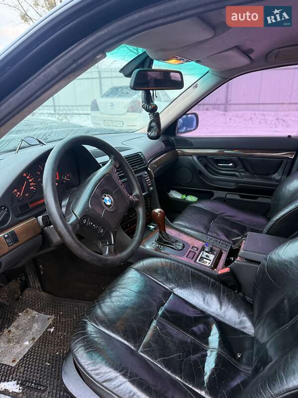 Седан BMW 7 Series 1998 в Ужгороде