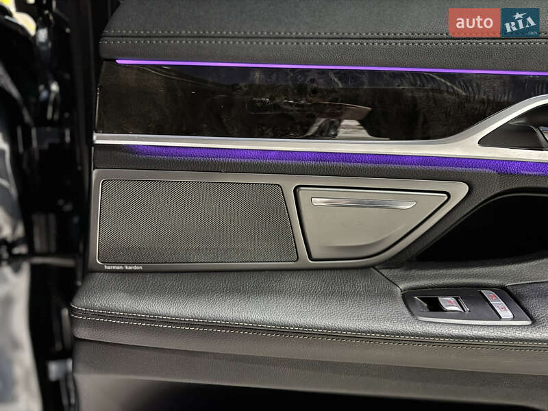 Седан BMW 7 Series 2016 в Киеве