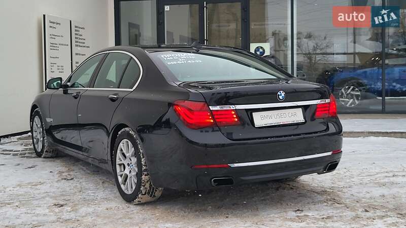 Седан BMW 7 Series 2013 в Виннице