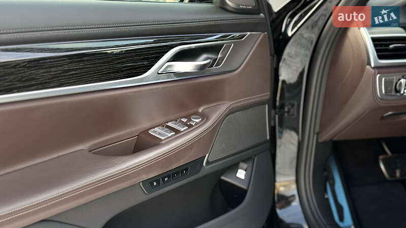 Седан BMW 7 Series 2022 в Одесі