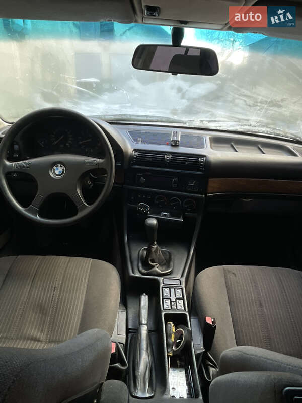 Седан BMW 7 Series 1989 в Львове