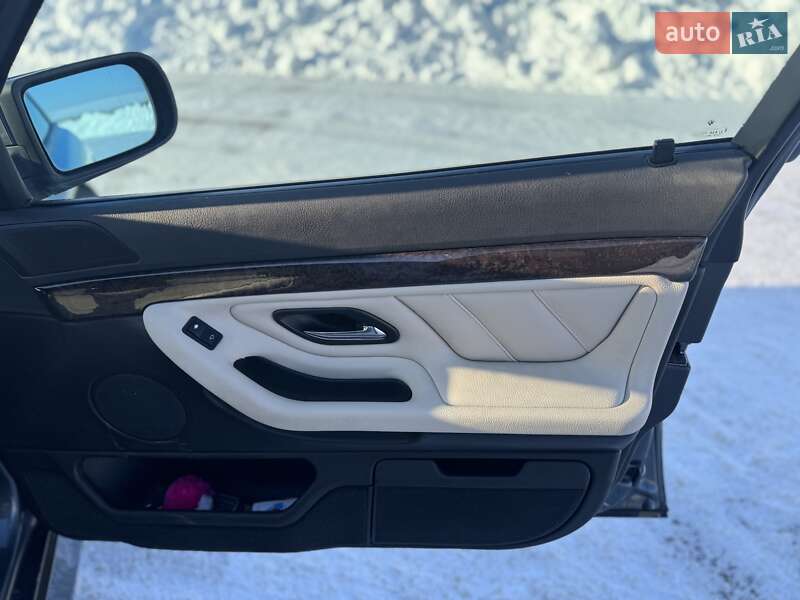 Седан BMW 7 Series 2001 в Ровно