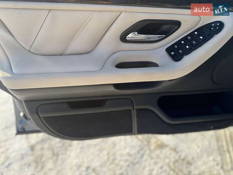 Седан BMW 7 Series 2001 в Ровно