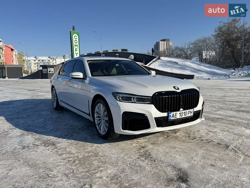 Седан BMW 7 Series 2019 в Гатном