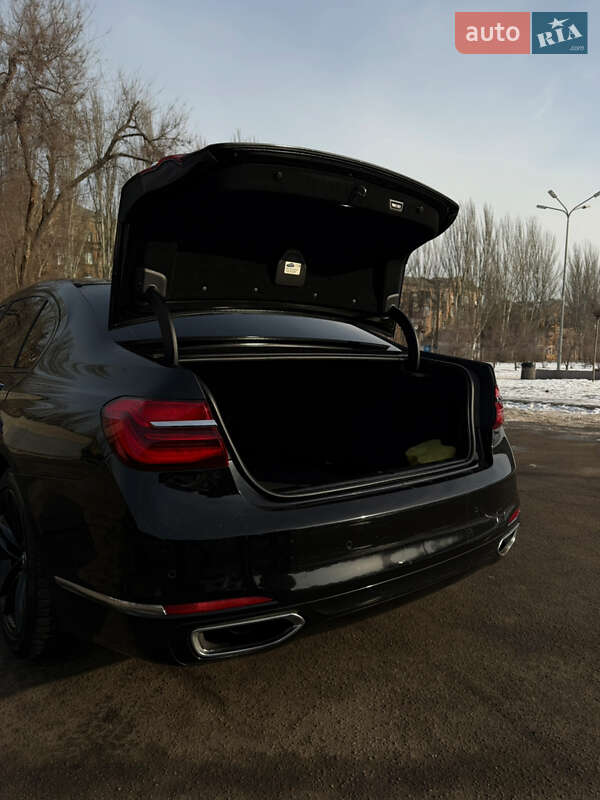 Седан BMW 7 Series 2017 в Кривом Роге фото 10 Седан BMW 7 Series 2017 в Кривом Роге