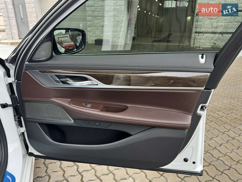 Седан BMW 7 Series 2020 в Одесі