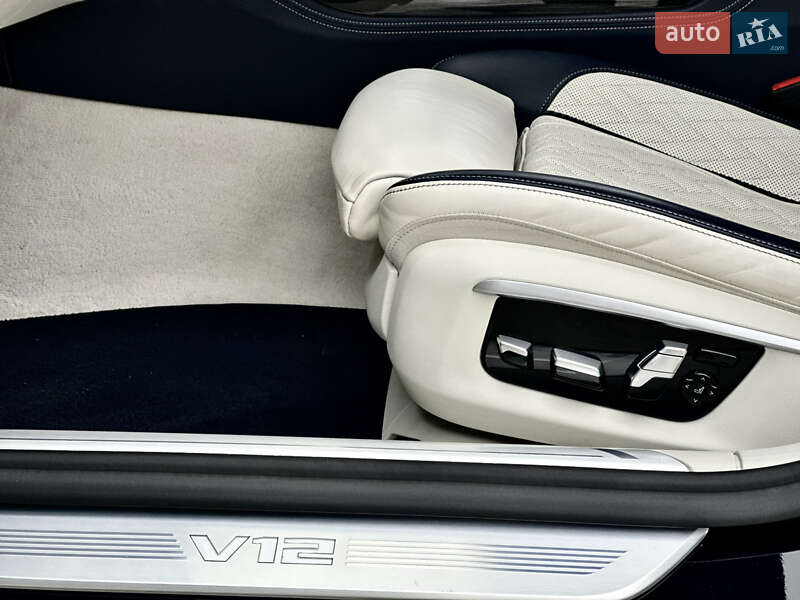 Седан BMW 7 Series 2021 в Киеве