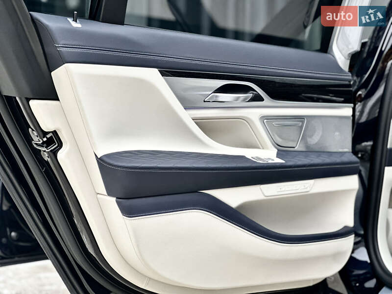 Седан BMW 7 Series 2021 в Киеве