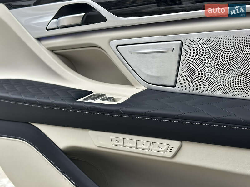Седан BMW 7 Series 2021 в Киеве
