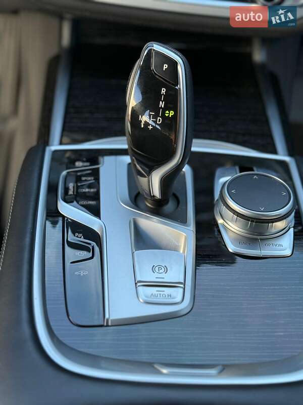 Седан BMW 7 Series 2022 в Києві