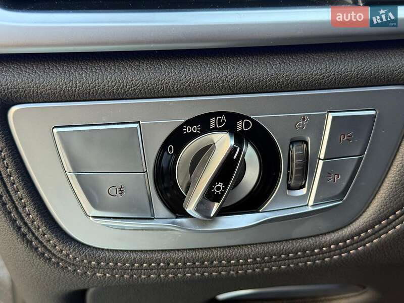 Седан BMW 7 Series 2022 в Києві