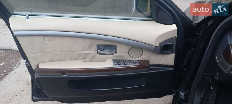 Седан BMW 7 Series 2002 в Ужгороде