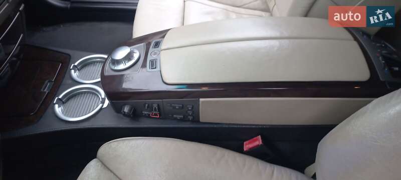 Седан BMW 7 Series 2002 в Ужгороде