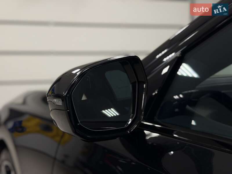 Седан BMW 7 Series 2023 в Тернополі