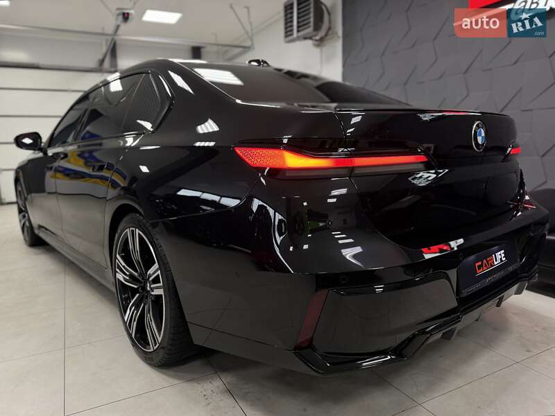 Седан BMW 7 Series 2023 в Тернополі