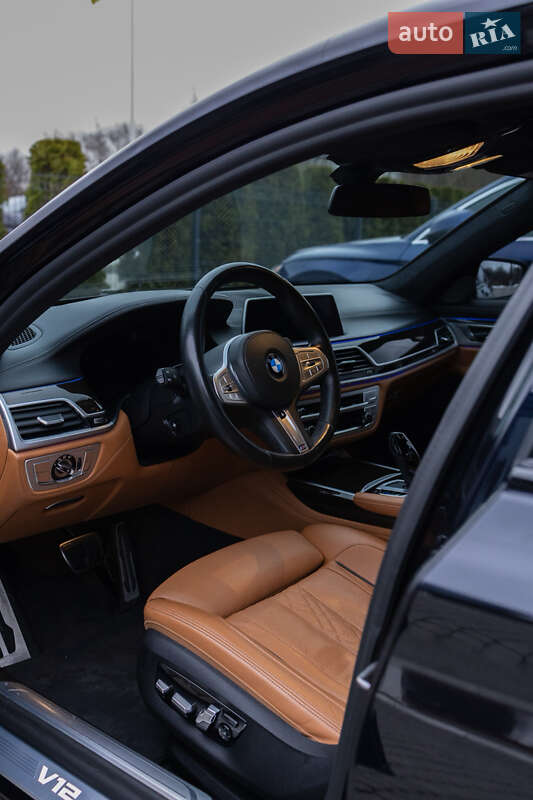 Седан BMW 7 Series 2019 в Львове