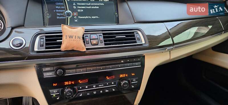 Седан BMW 7 Series 2012 в Одессе фото 49 Седан BMW 7 Series 2012 в Одессе