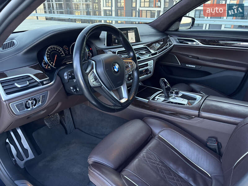 Седан BMW 7 Series 2017 в Ужгороде фото 21 Седан BMW 7 Series 2017 в Ужгороде