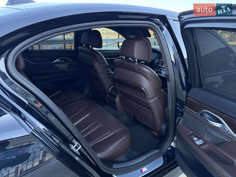 Седан BMW 7 Series 2017 в Ужгороде фото 25 Седан BMW 7 Series 2017 в Ужгороде