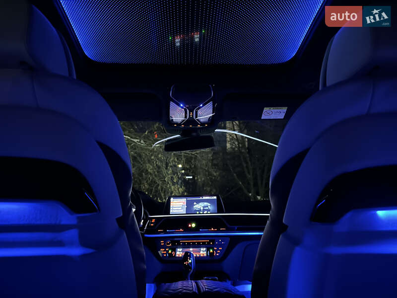 Седан BMW 7 Series 2021 в Киеве