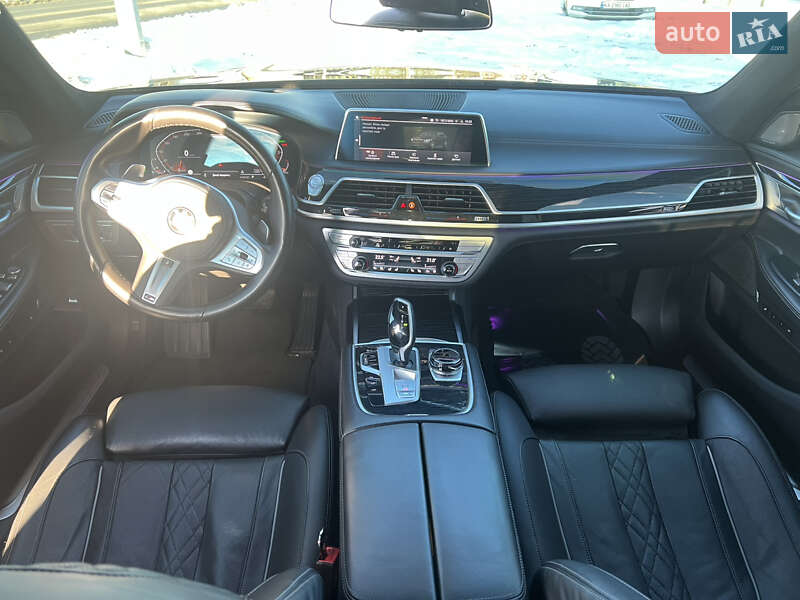 Седан BMW 7 Series 2021 в Киеве