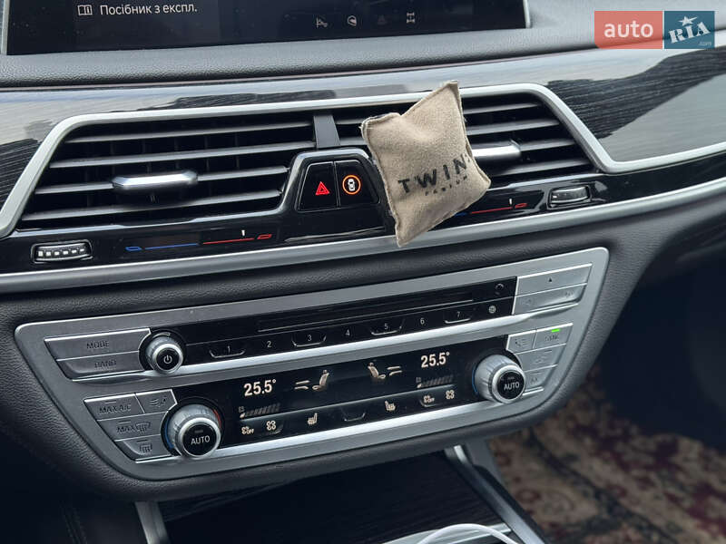 Седан BMW 7 Series 2019 в Киеве