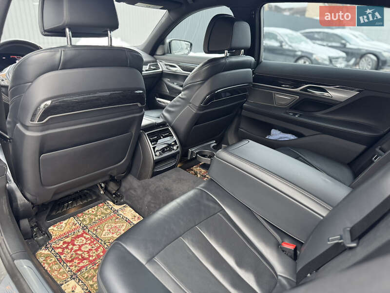 Седан BMW 7 Series 2019 в Киеве