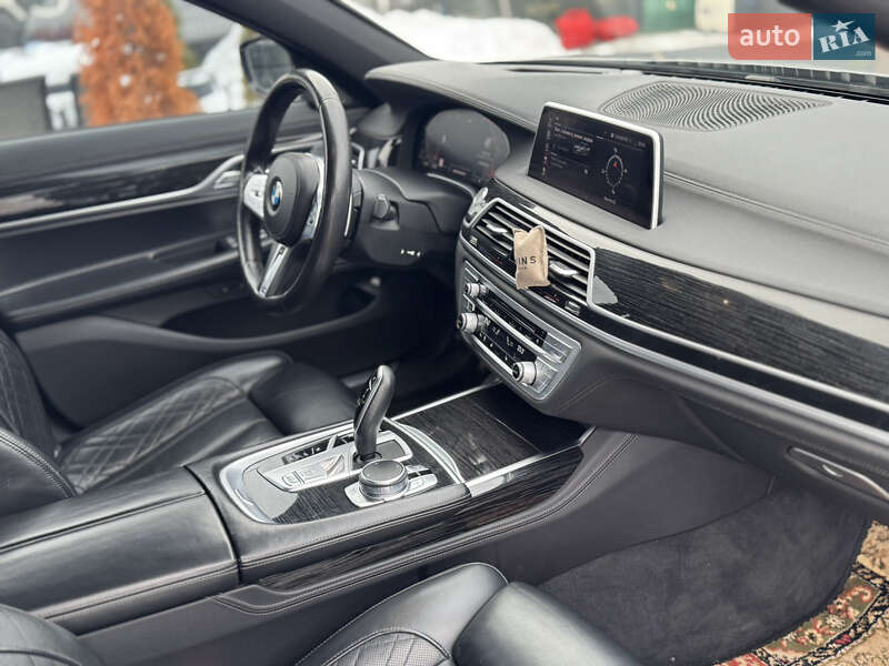 Седан BMW 7 Series 2019 в Киеве