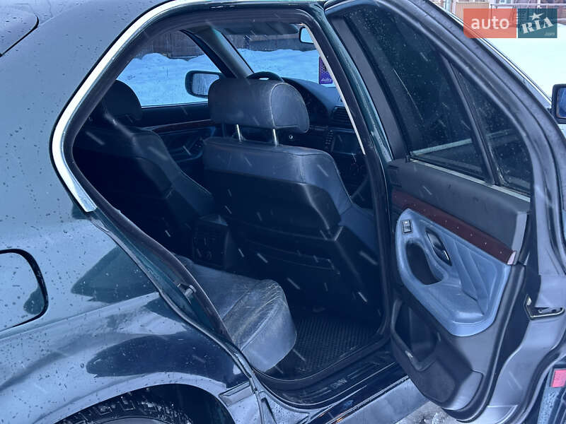 Седан BMW 7 Series 1995 в Калуше фото 2 Седан BMW 7 Series 1995 в Калуше