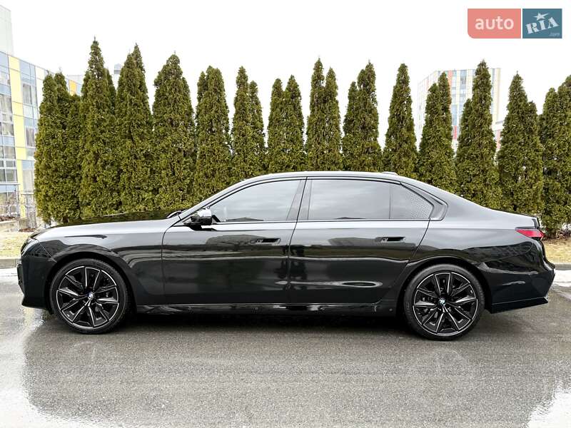 Седан BMW 7 Series 2023 в Киеве фото 8 Седан BMW 7 Series 2023 в Киеве