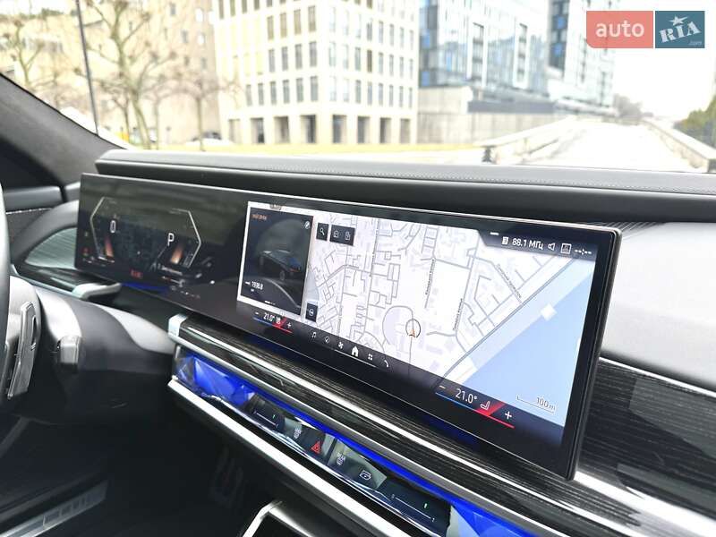 Седан BMW 7 Series 2023 в Киеве фото 42 Седан BMW 7 Series 2023 в Киеве
