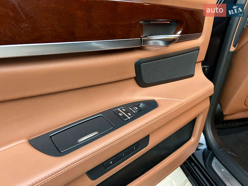 Седан BMW 7 Series 2012 в Одессе