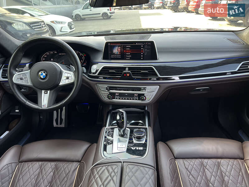 Седан BMW 7 Series 2022 в Днепре