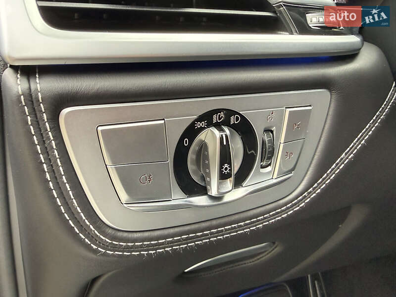 Седан BMW 7 Series 2020 в Ровно