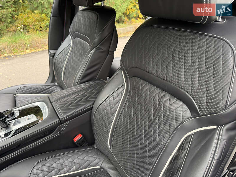 Седан BMW 7 Series 2020 в Ровно