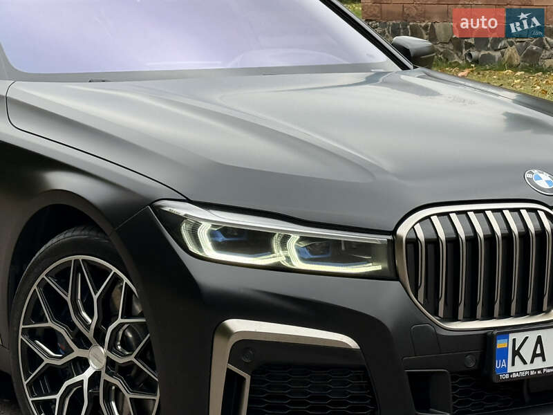 Седан BMW 7 Series 2020 в Ровно