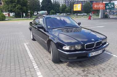 Седан BMW 7 Series 2001 в Львові