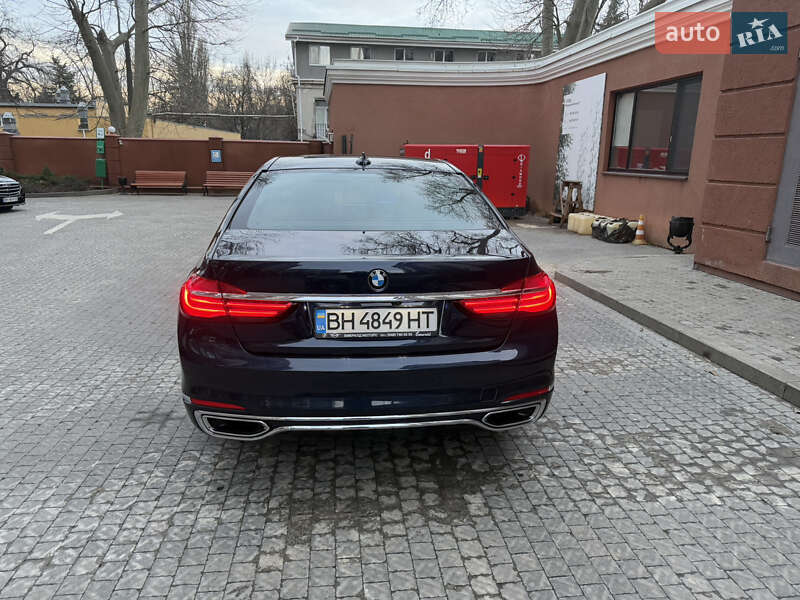 Седан BMW 7 Series 2017 в Одессе