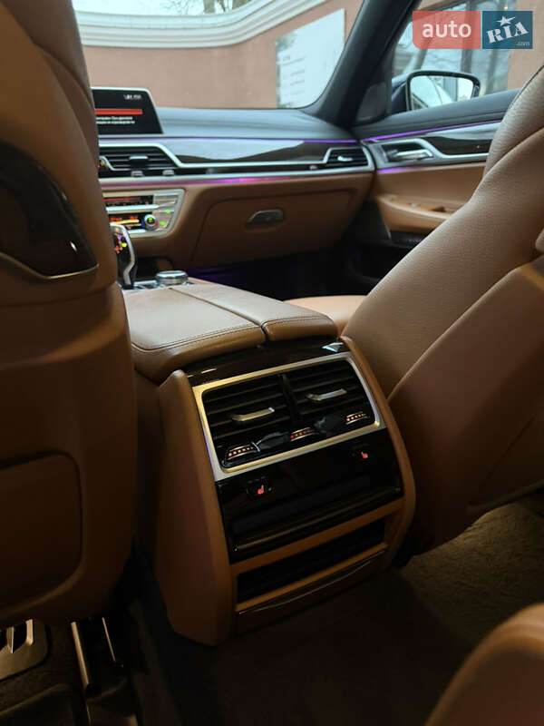 Седан BMW 7 Series 2017 в Одессе