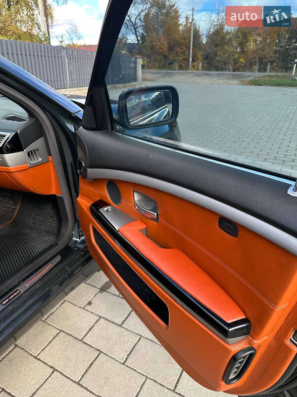Седан BMW 7 Series 2005 в Долине