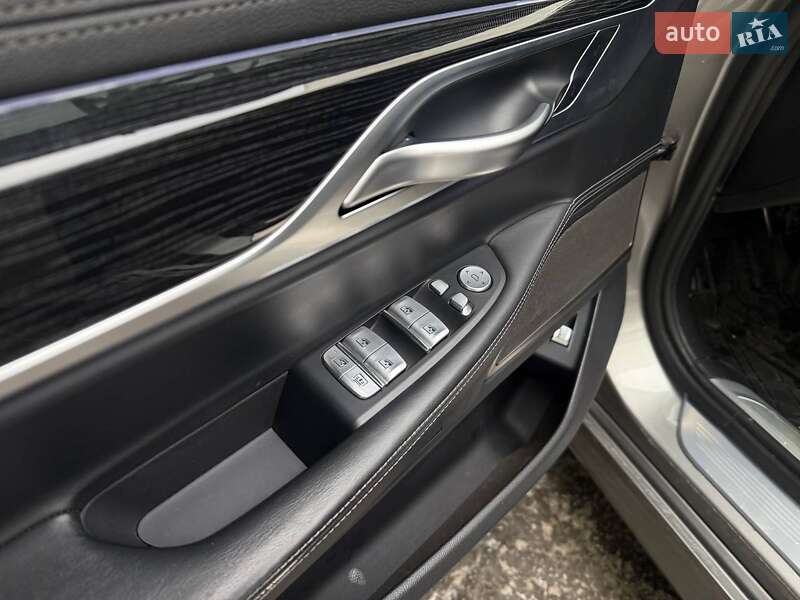 Седан BMW 7 Series 2020 в Киеве