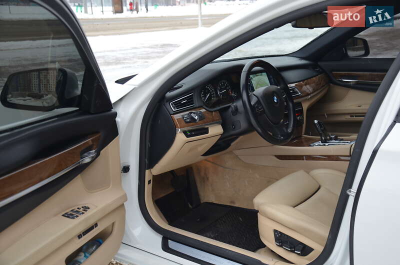 Седан BMW 7 Series 2010 в Харькове