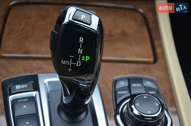 Седан BMW 7 Series 2010 в Харькове