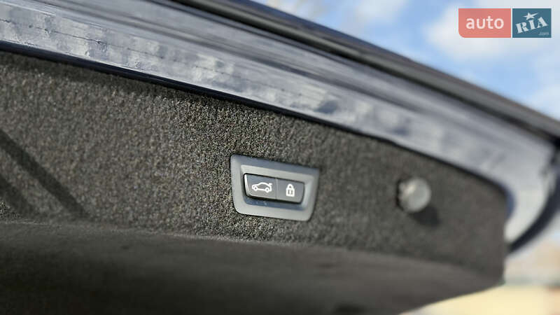 Седан BMW 7 Series 2019 в Киеве