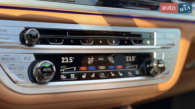 Седан BMW 7 Series 2019 в Киеве