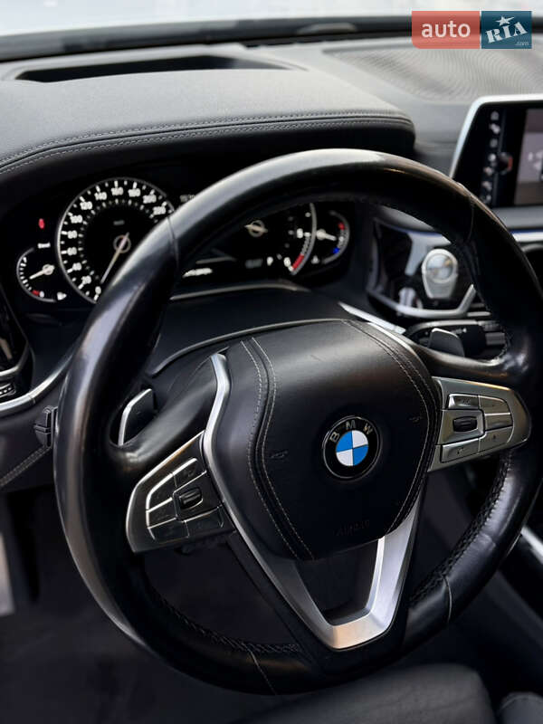Седан BMW 7 Series 2016 в Ужгороде