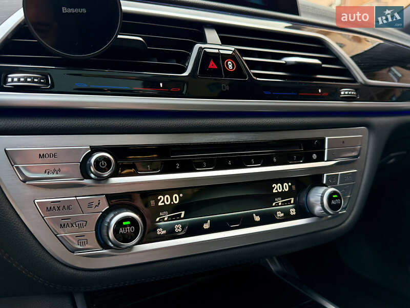 Седан BMW 7 Series 2016 в Ужгороде